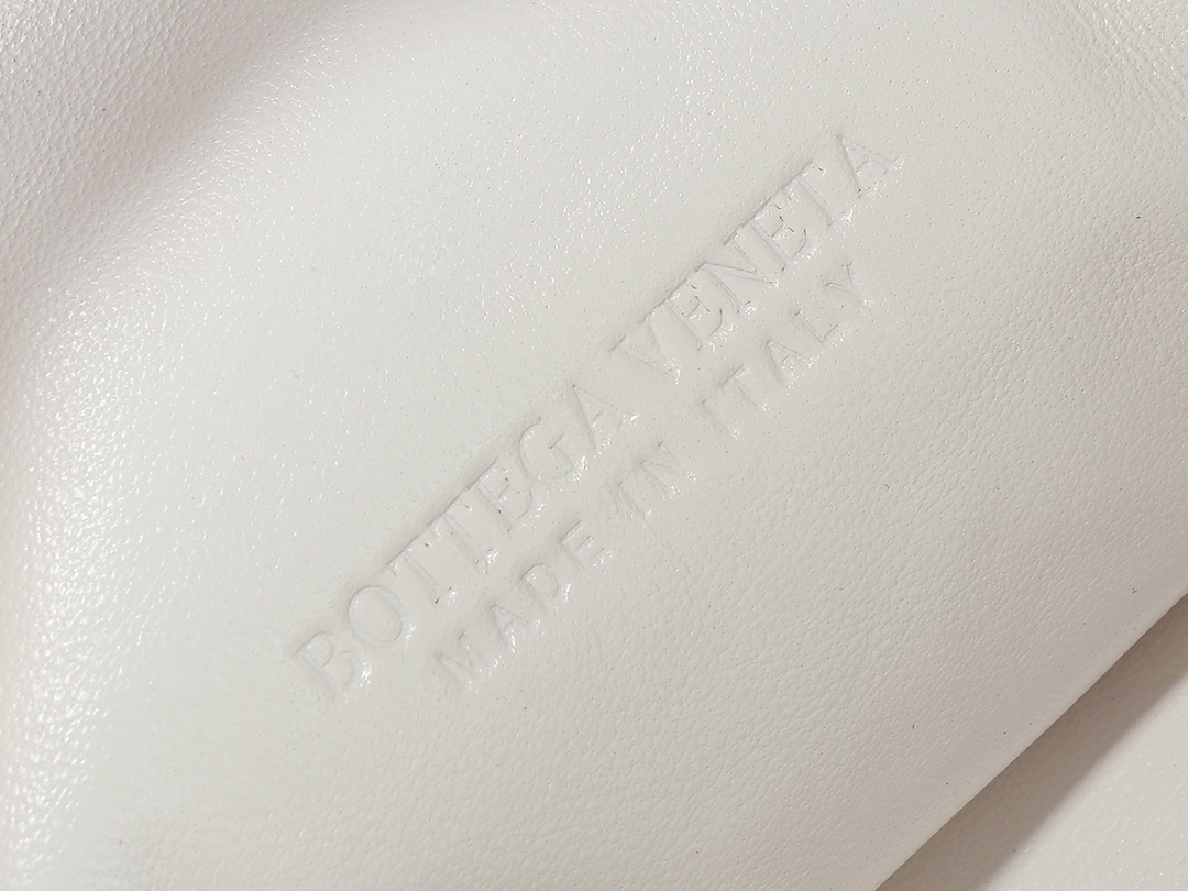 Bottega Veneta Hobo Bags